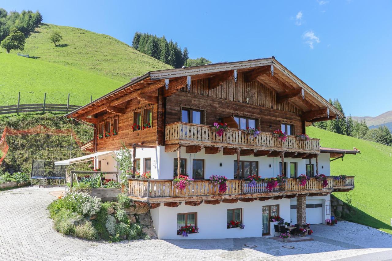 Apartamento Landhaus Hinterglemm Saalbach-Hinterglemm Exterior foto