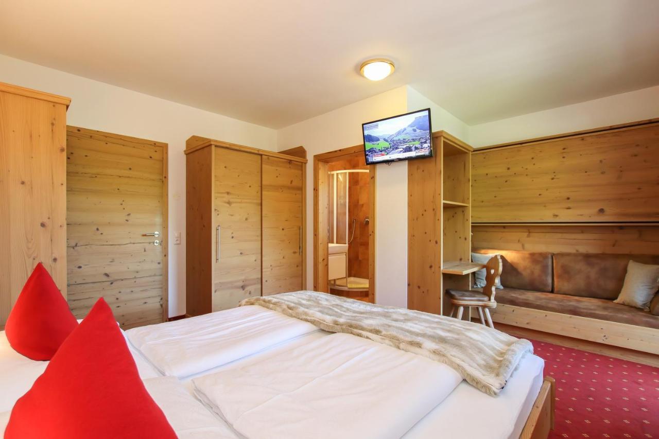 Apartamento Landhaus Hinterglemm Saalbach-Hinterglemm Exterior foto