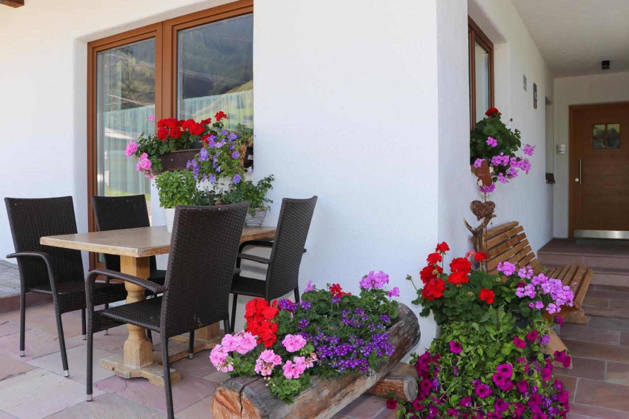 Apartamento Landhaus Hinterglemm Saalbach-Hinterglemm Exterior foto